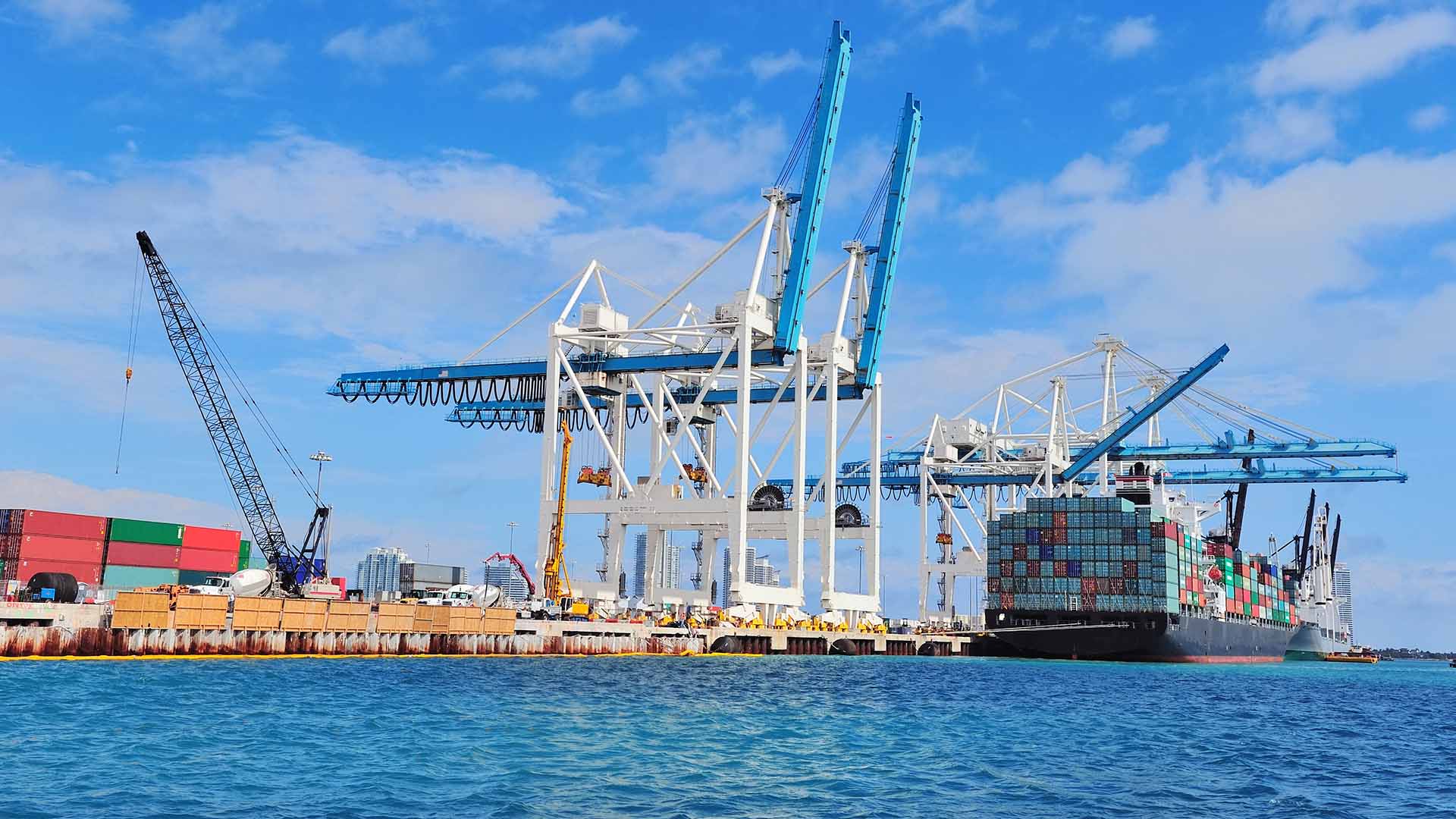 Global trade routes for logistics and shipping